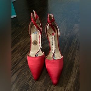 Badgley Mischka red heels size 8 US